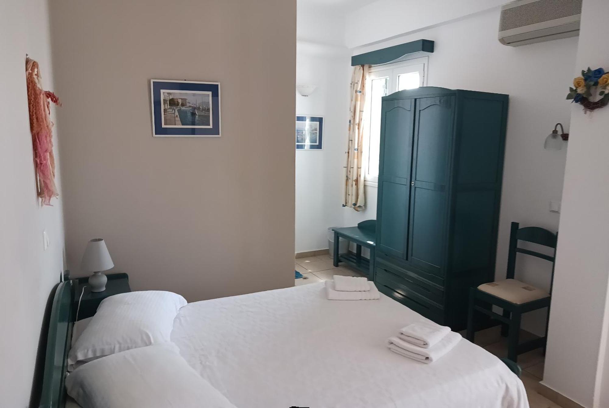 πικροδάφνες Guest house Tinos